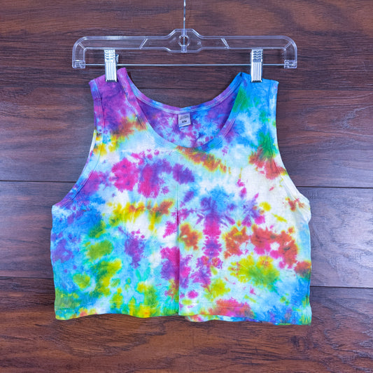 Kaleidoscopic Dreams: Rainbow Tie-Dye Crop Top